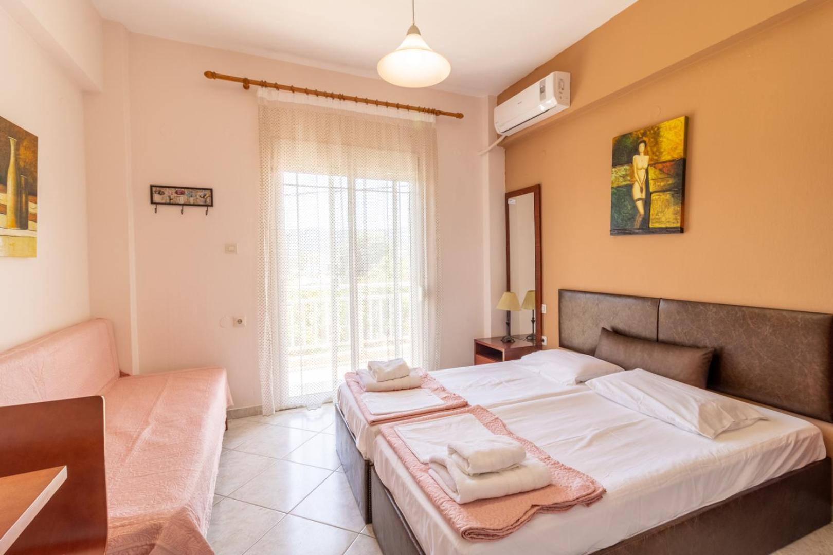 Appartamento Iliadis House Sarti Esterno foto