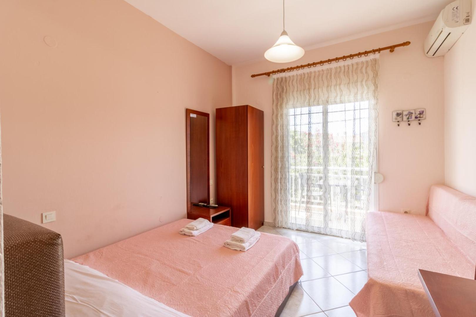 Appartamento Iliadis House Sarti Camera foto